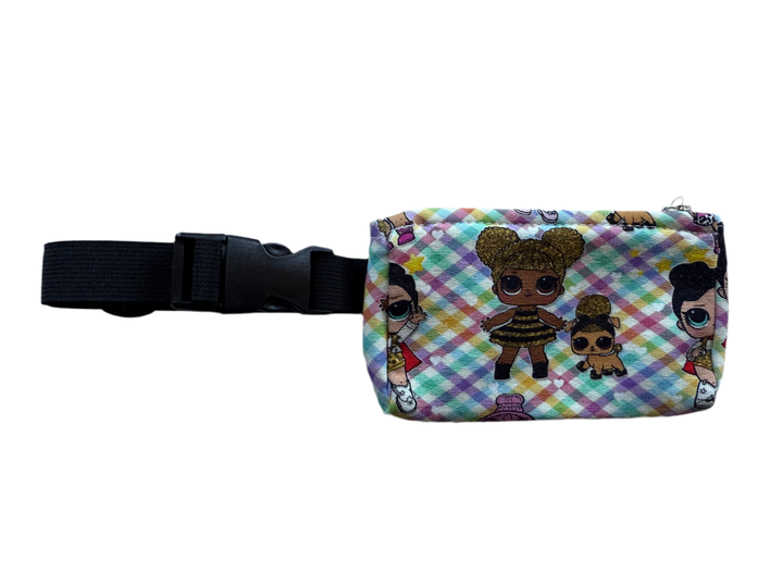 Bauchtasche Puppe mit flexiblem Gurt