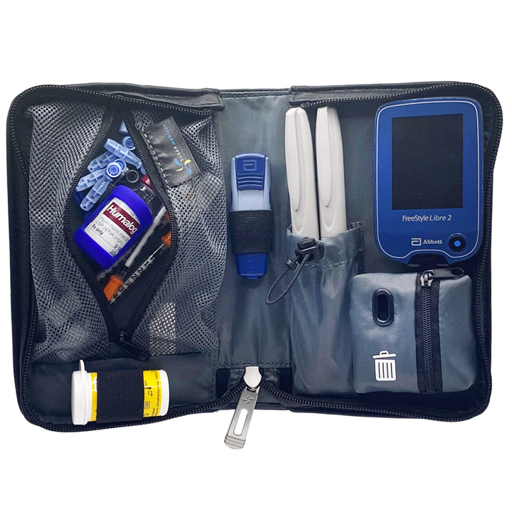 Zubehörtasche: sehr kompakt für den Diabetes Alltag, variabel nutzbar als Etui/Clutch, Veganes Leder abwaschbar.