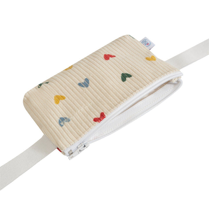 Insulinpumpentasche HERZ mit Sichtfenster und flexiblem Gurt (50cm) für Kleinkinder ab 1 Jahr
